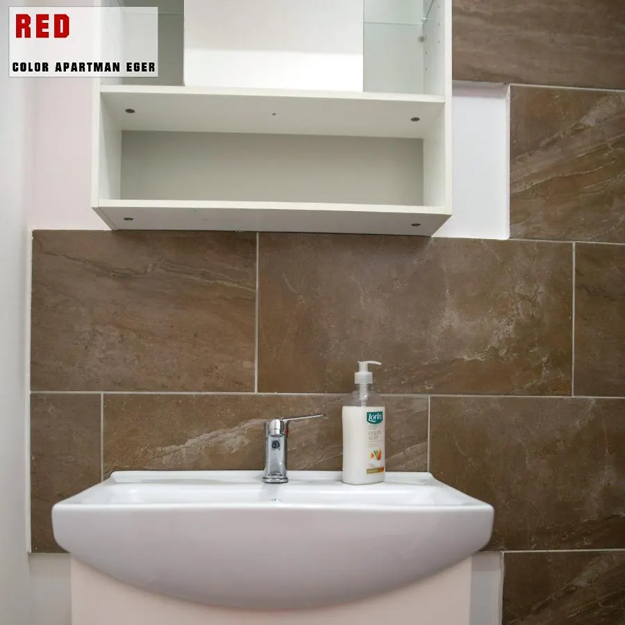 Color Apartmanok Eger 0*,