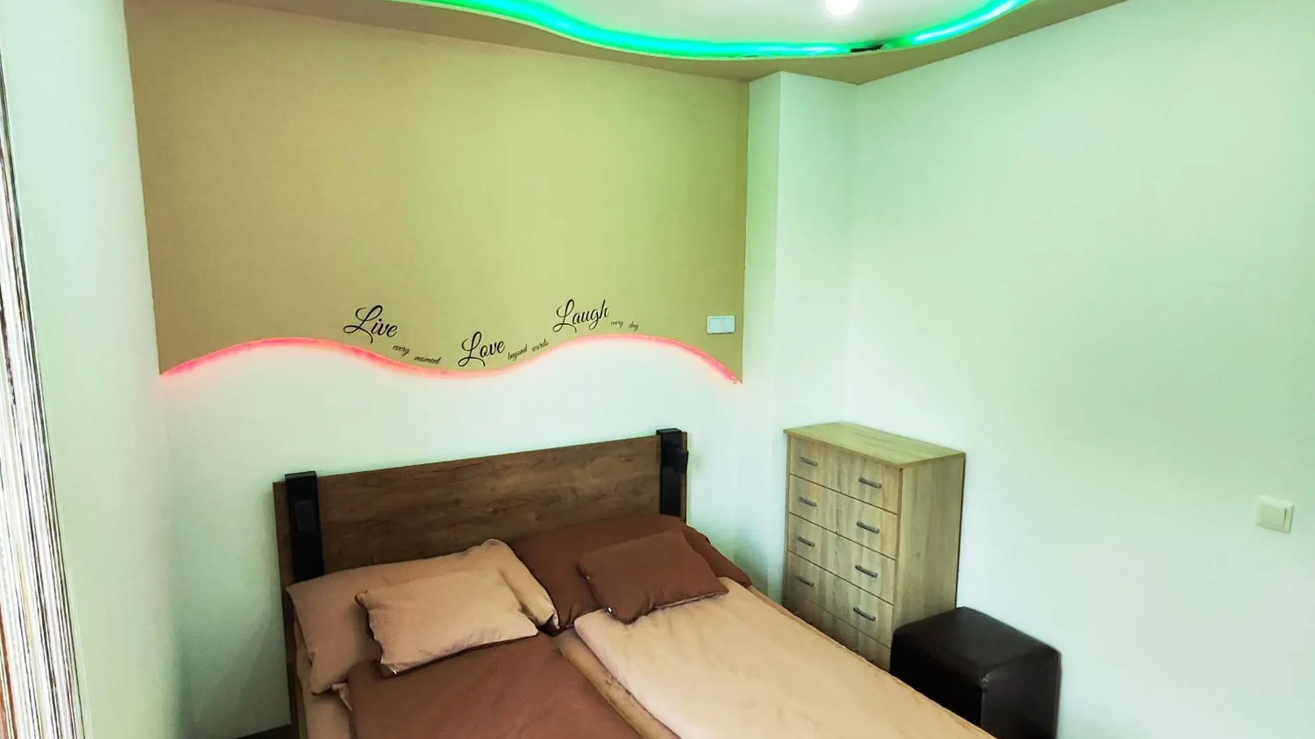 Color Apartmanok Eger Magyarország
